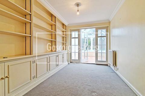 undefined, Oaklands, Haslemere, GU27
