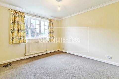 undefined, Oaklands, Haslemere, GU27