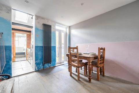 undefined, Blackwater,  Hampshire,  GU17