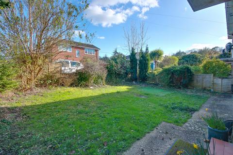 undefined, WEST END! SHARE OF FREEHOLD! CHAIN FREE!