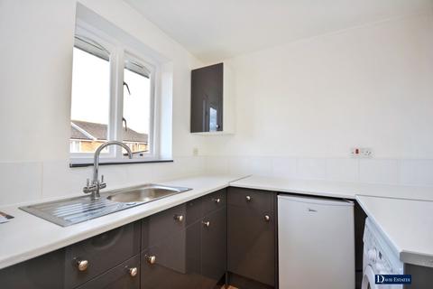1 bedroom flat for sale, Frazer Close, Romford