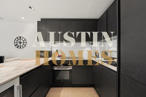 Studio to rent, Countess House, Park Street, London SW6