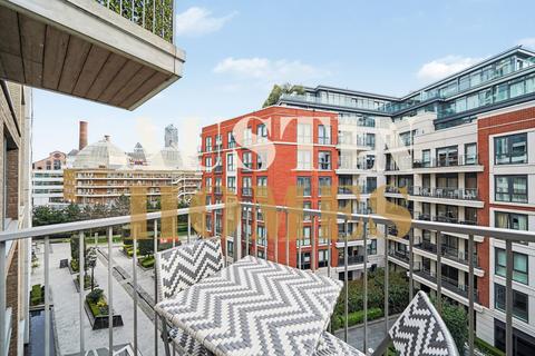 Studio to rent, Countess House, Park Street, London SW6