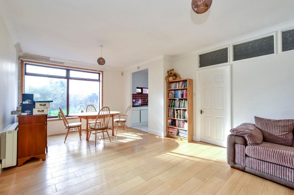 Annexe: living dining room