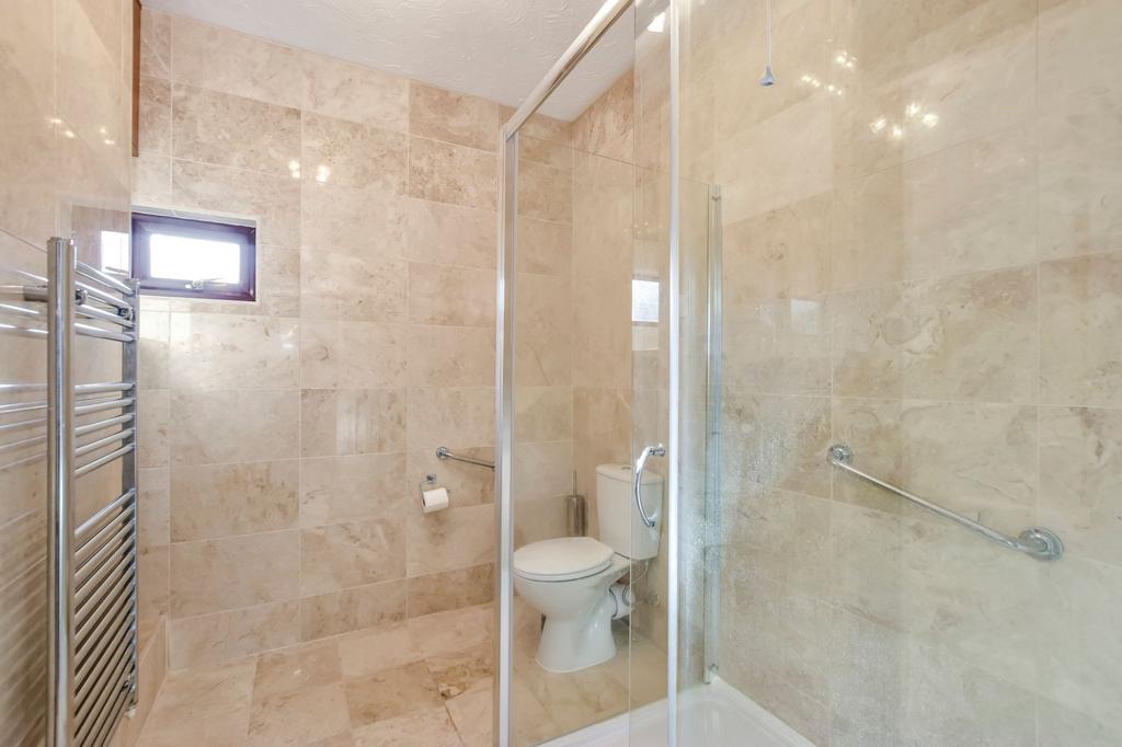 Annexe: shower room