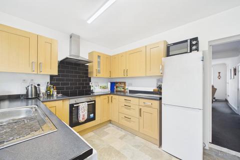 2 bedroom semi-detached house for sale, Low Street, North Lincolnshire DN18