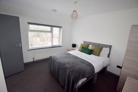 undefined, Byron Avenue, Cranford, TW4