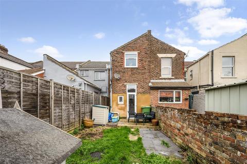 3 bedroom terraced house for sale, Lower Derby Road, Portsmouth