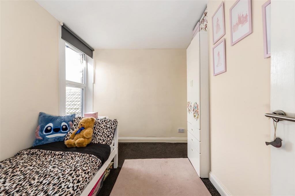 Bedroom 2.jpg