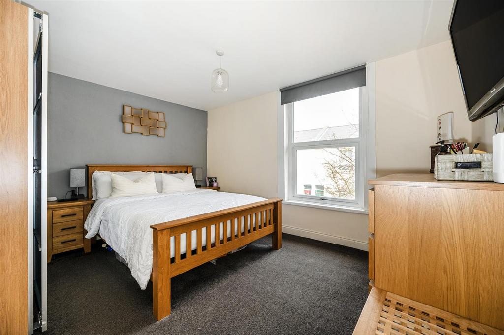 Master Bedroom.jpg