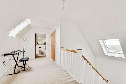 undefined, Blunsdon Hill, Blunsdon, Swindon