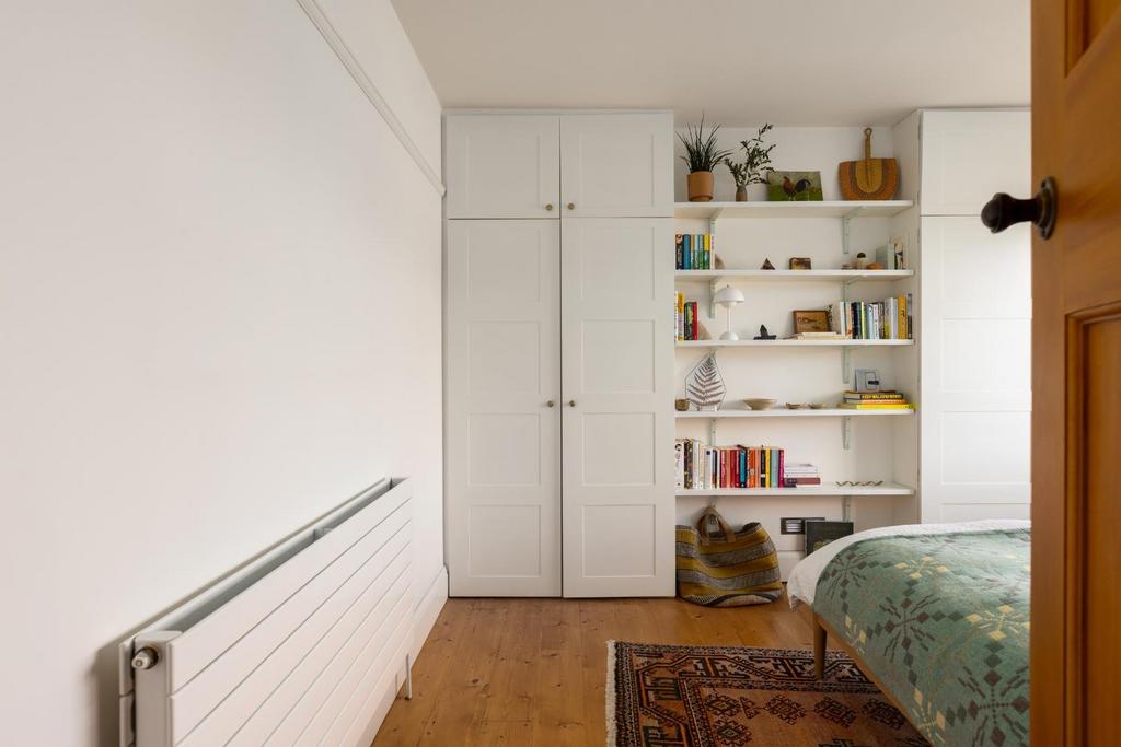 154 Sylvia Ave-21.jpg
