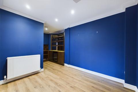 4 bedroom semi-detached house for sale, Templeside Gardens, High Wycombe, HP12 3FQ