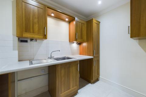 4 bedroom semi-detached house for sale, Templeside Gardens, High Wycombe, HP12 3FQ