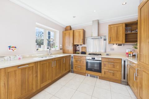 4 bedroom semi-detached house for sale, Templeside Gardens, High Wycombe, HP12 3FQ