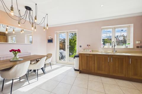 4 bedroom semi-detached house for sale, Templeside Gardens, High Wycombe, HP12 3FQ