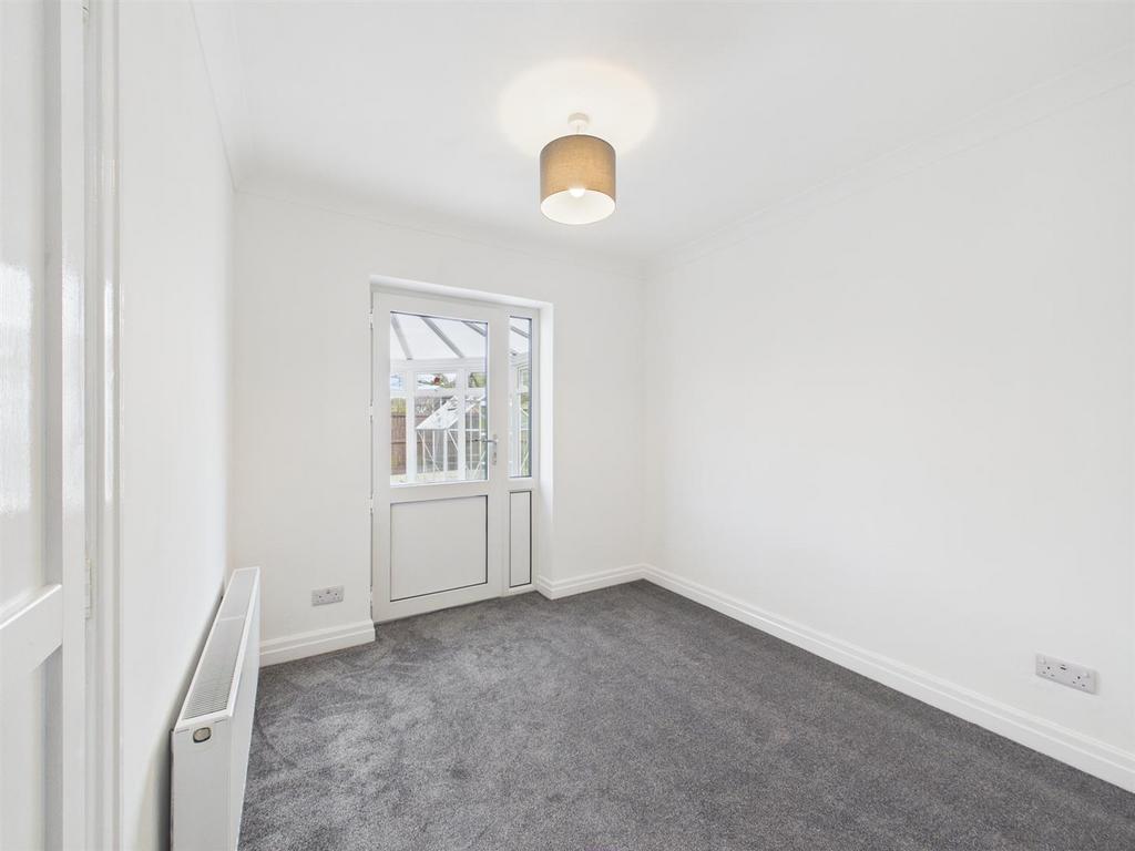 Bedroom: