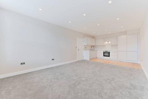 2 bedroom flat to rent, Dunheved Road North, Croydon, Thornton Heath, CR7