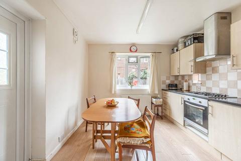 1 bedroom maisonette for sale, Southbourne Gardens, Eastcote, Ruislip, HA4