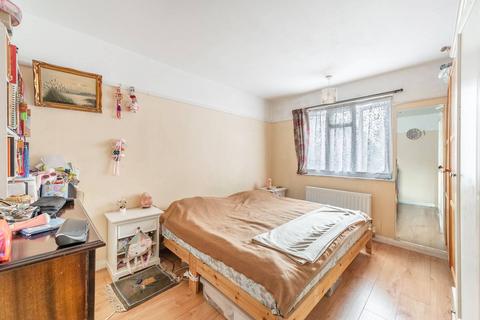 1 bedroom maisonette for sale, Southbourne Gardens, Eastcote, Ruislip, HA4
