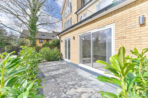 undefined, Dunheved Road North, Croydon, Thornton Heath, CR7
