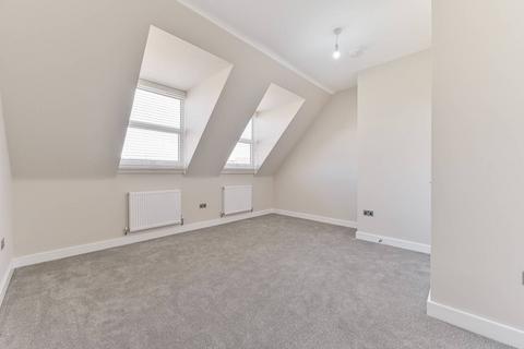 undefined, Dunheved Road North, Croydon, Thornton Heath, CR7