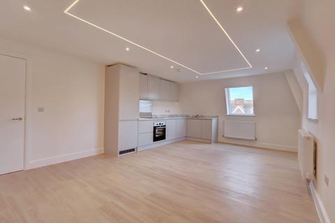 2 bedroom apartment to rent, London Road, Buckinghamshire HP11