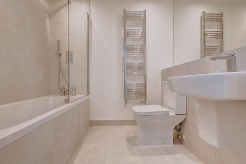 2 bedroom apartment to rent, London Road, Buckinghamshire HP11