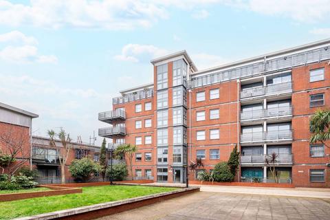 2 bedroom flat for sale, Butterfield House, Woolwich, London, SE18