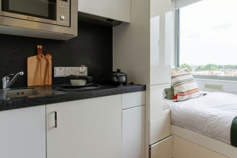 Studio to rent, Chelsea Lightfoot Hall, Manresa Road, London