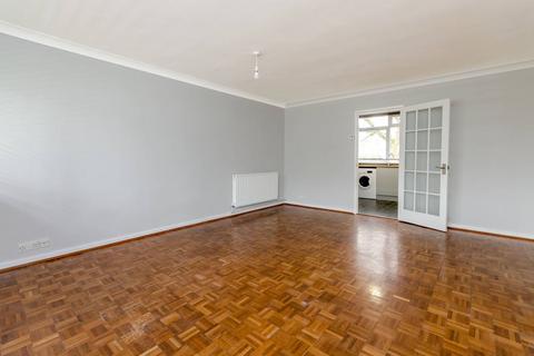 South View Court, Woking, GU22