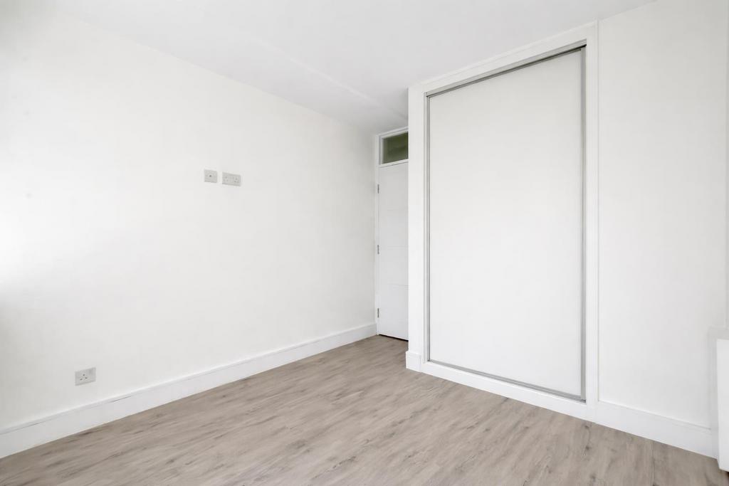 Bedroom 2.png