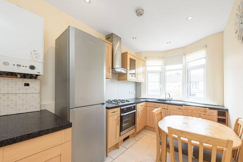 1 bedroom flat to rent, Petworth Road, Finchley, London, N12