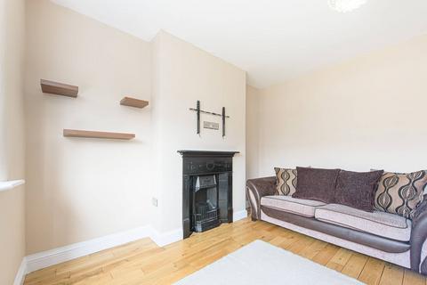 1 bedroom flat to rent, Petworth Road, Finchley, London, N12