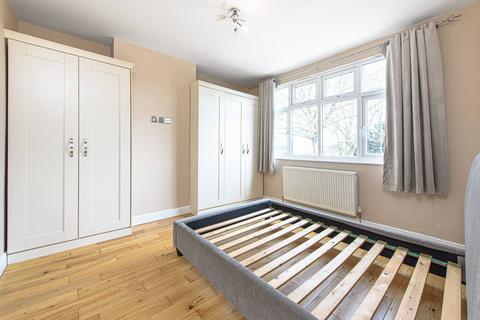 1 bedroom flat to rent, Petworth Road, Finchley, London, N12