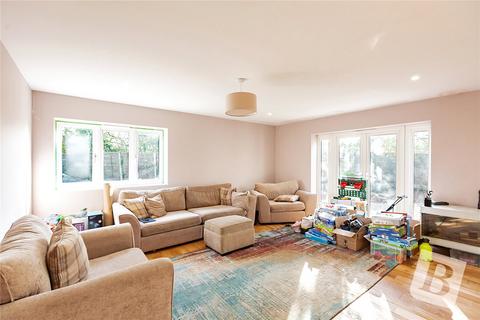 4 bedroom detached house for sale, Ashwells Road, Pilgrims Hatch, Brentwood, Essex, CM15