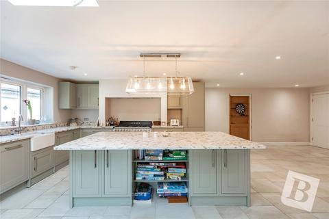 4 bedroom detached house for sale, Ashwells Road, Pilgrims Hatch, Brentwood, Essex, CM15