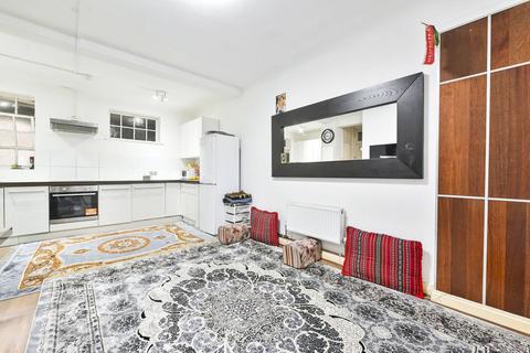 Mortimer Crescent, St John's Wood, London, NW6