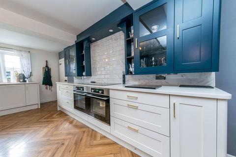 4 bedroom semi-detached house for sale, Manor Road, Clayton West, Huddersfield, HD8