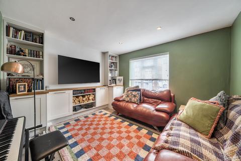 3 bedroom semi-detached house for sale, Sunbury Lane, Walton On Thames, Surrey, KT12