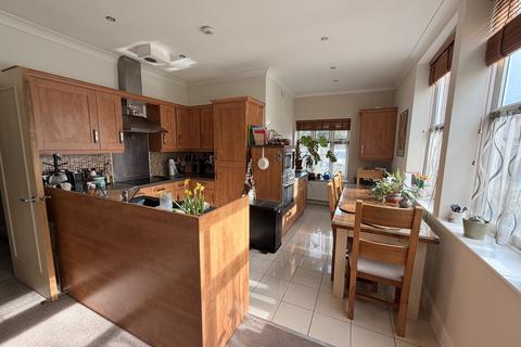 undefined, Shirley, West Midlands, B90