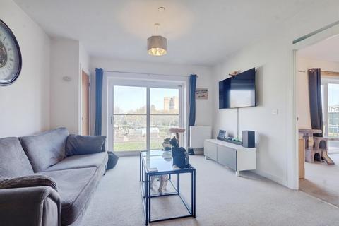 1 bedroom apartment for sale, Fairfax Drive, Westcliff-on-sea, SS0