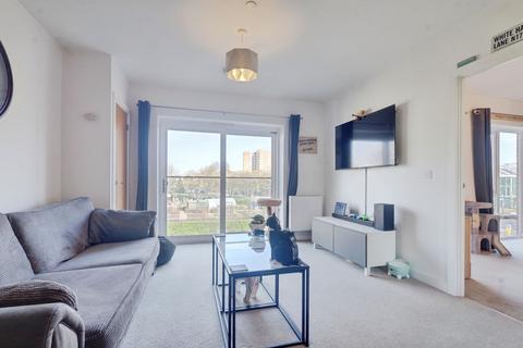 1 bedroom apartment for sale, Fairfax Drive, Westcliff-on-sea, SS0