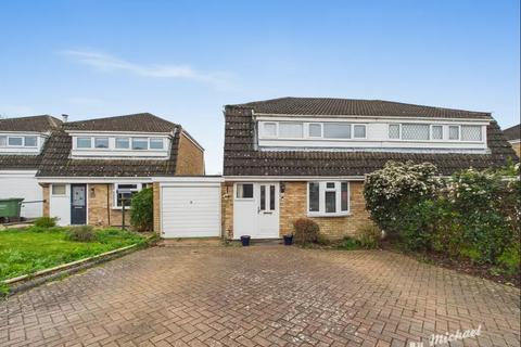 undefined, Leighton Buzzard LU7