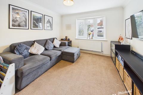 undefined, Leighton Buzzard LU7