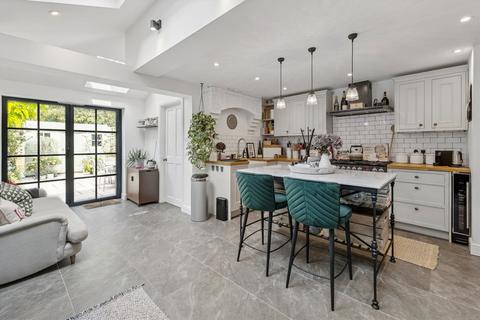 undefined, Clifton Road, Isleworth TW7