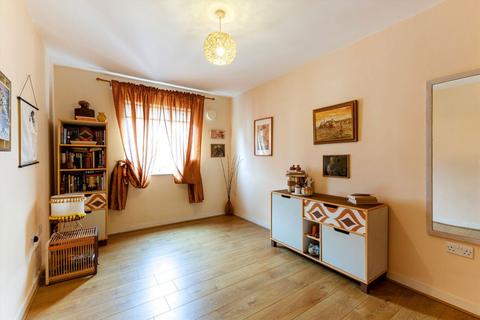 undefined, Prince Regent Road, Hounslow TW3