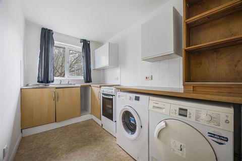 undefined, Exbourne Road, Reading, RG2