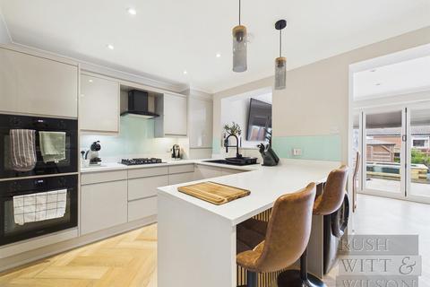 3 bedroom semi-detached house for sale, Kite Close, St. Leonards-On-Sea