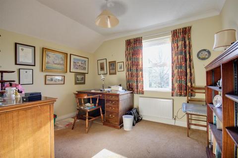 undefined, Fairlawn, Beverley